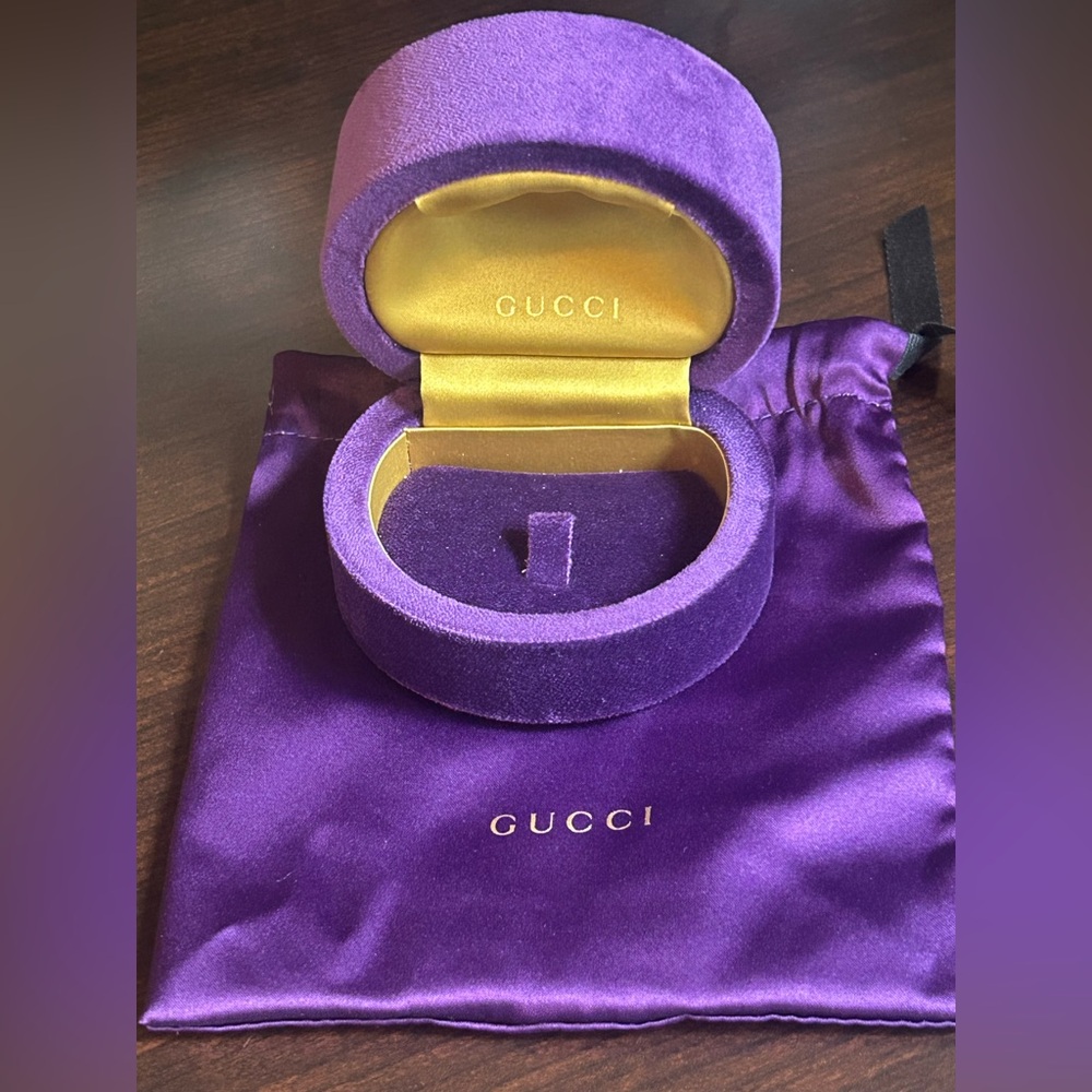 Gucci Purple Velvet Ring Box with Dustbag - Picture 1 of 1